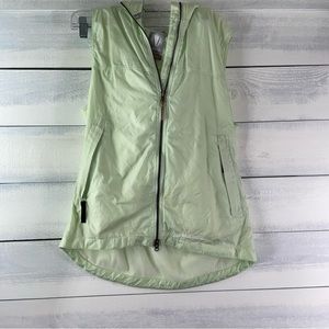 Sunice Weather Sleeveless Hooded Coat with Zipper SizeM